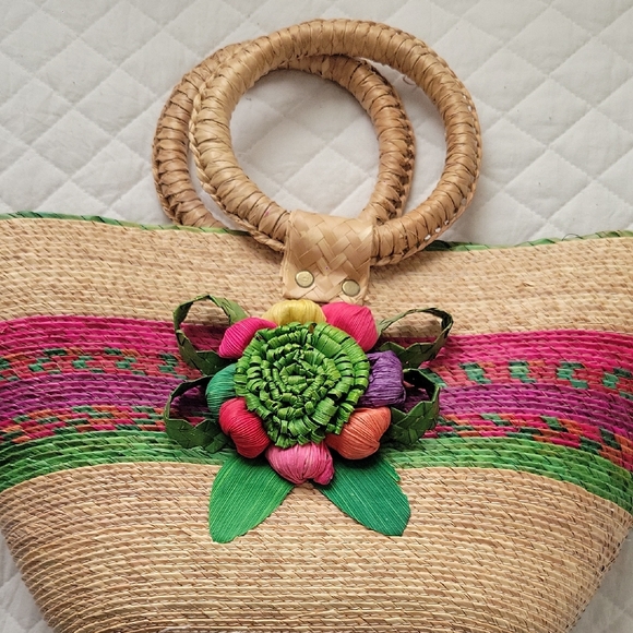 Handcrafted Straw Tote with Floral Design - Picture 2 of 5